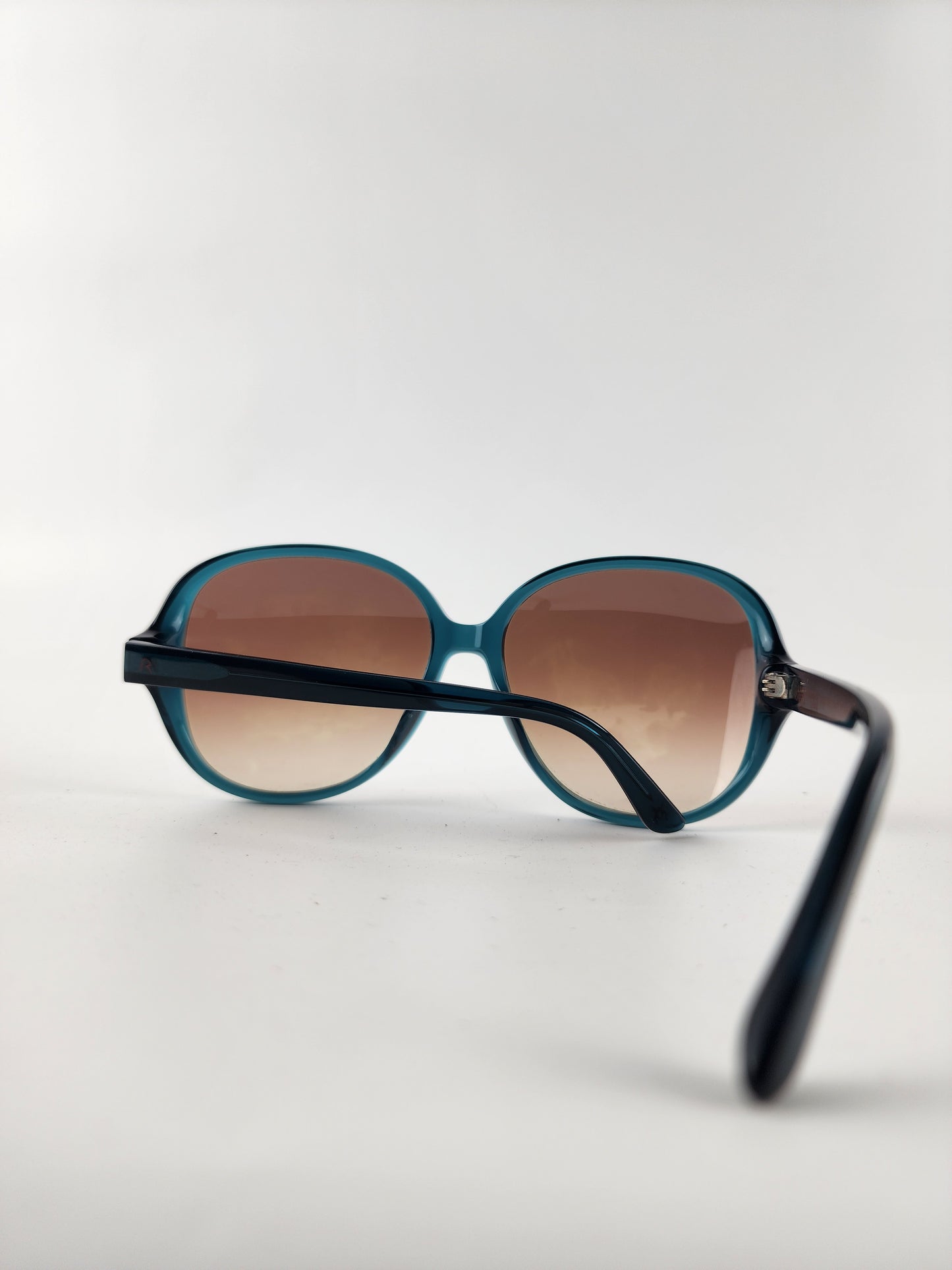 Claudia Schiffer Juniper C3005