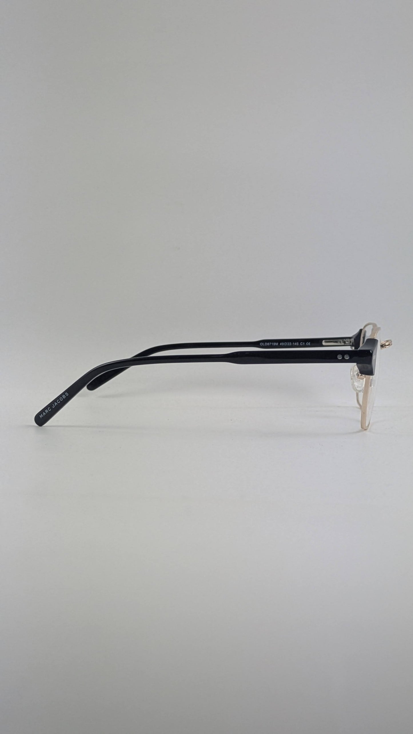 Marc Jacobs OLD 8719M