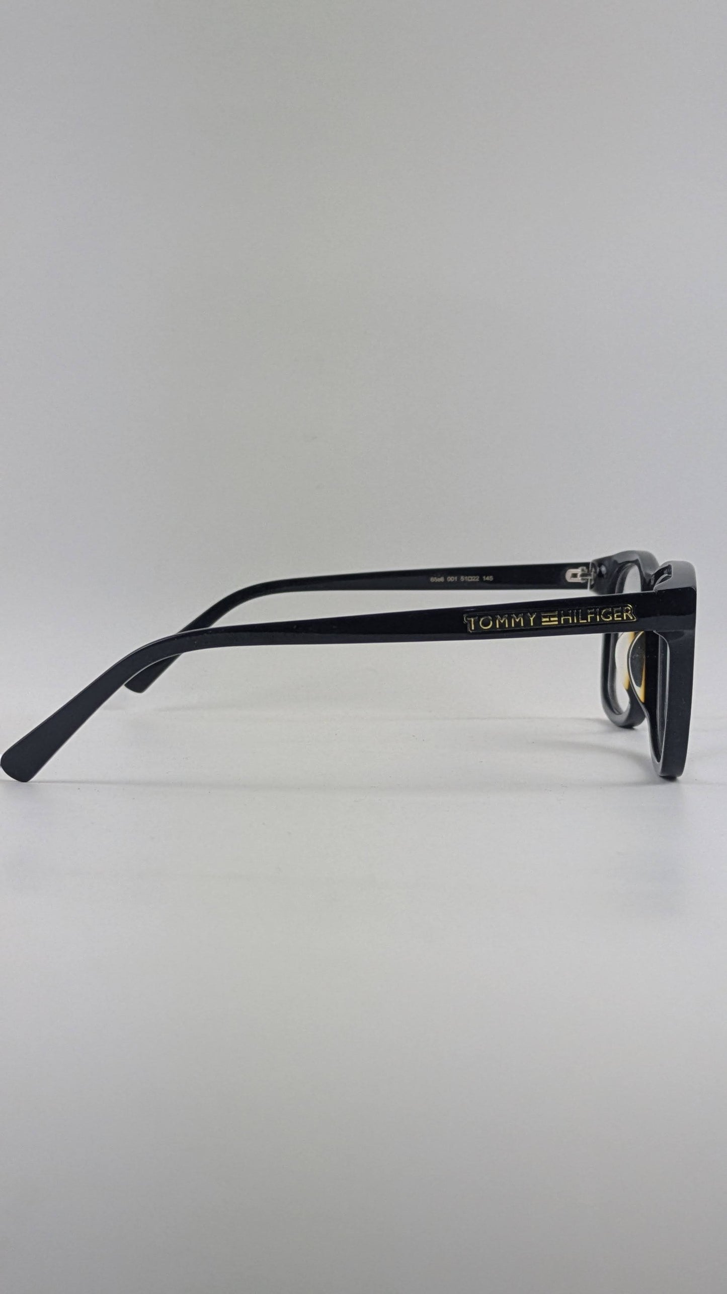 Tommy Hilfiger 6586 001